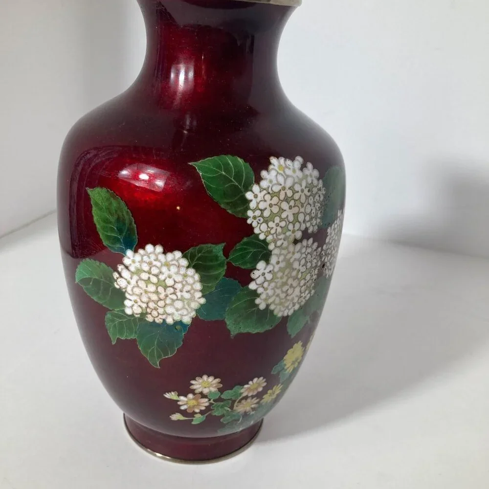 Vintage Japanese Ginbari Pigeon Blood Cloisonne Floral Hydrangea‎ Vase 7 3/4